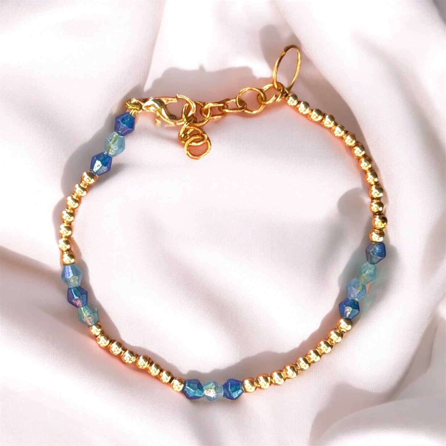 Poised bracelet