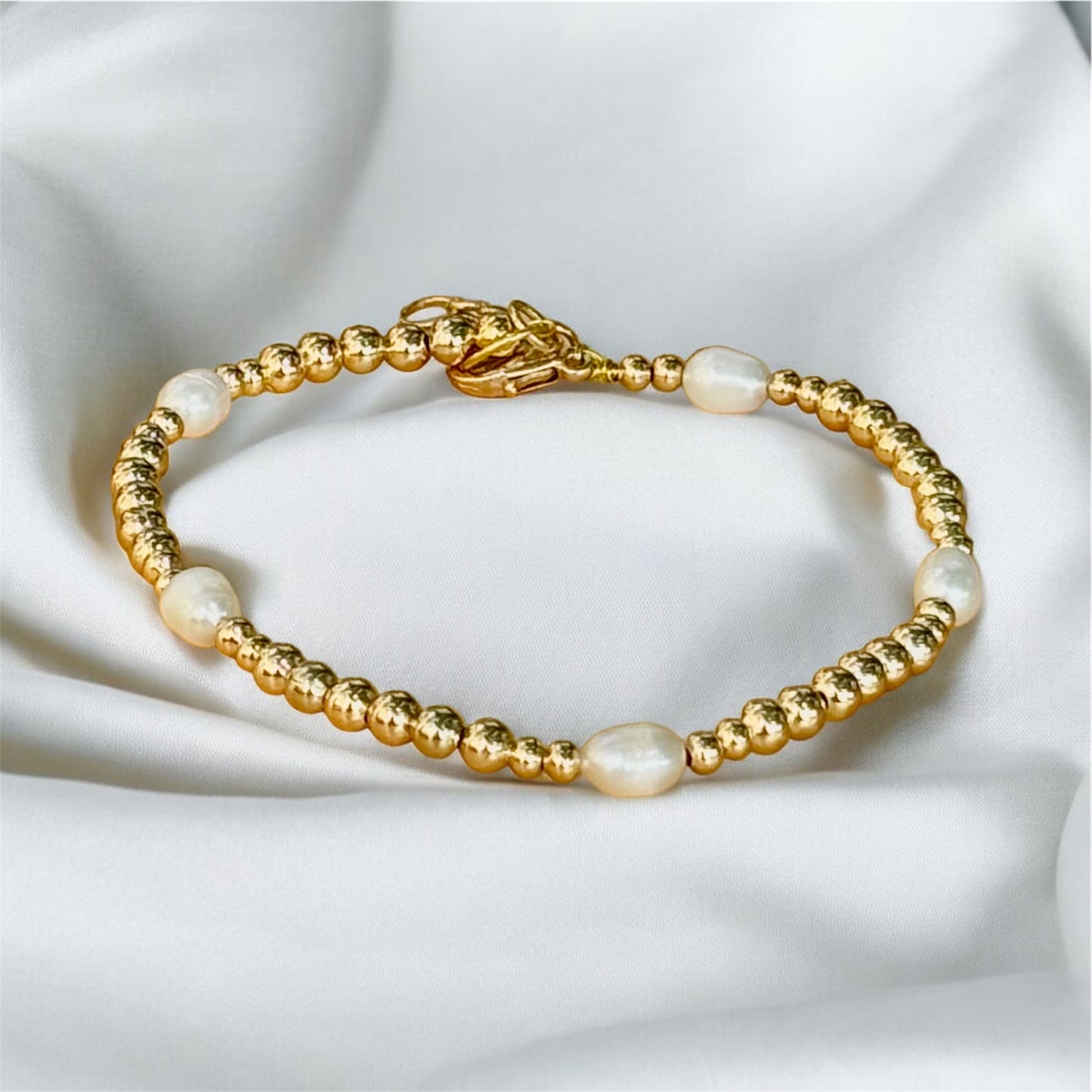 Gilded Pearls bracelet